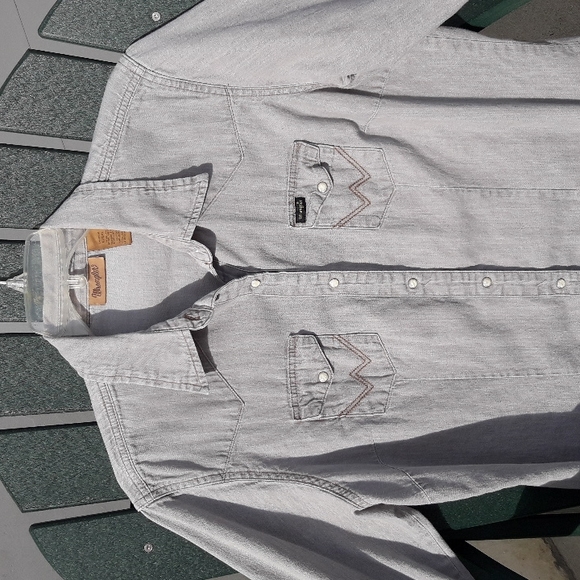 Women's Wrangler Shirt Gray Denim Large - Picture 11 of 12